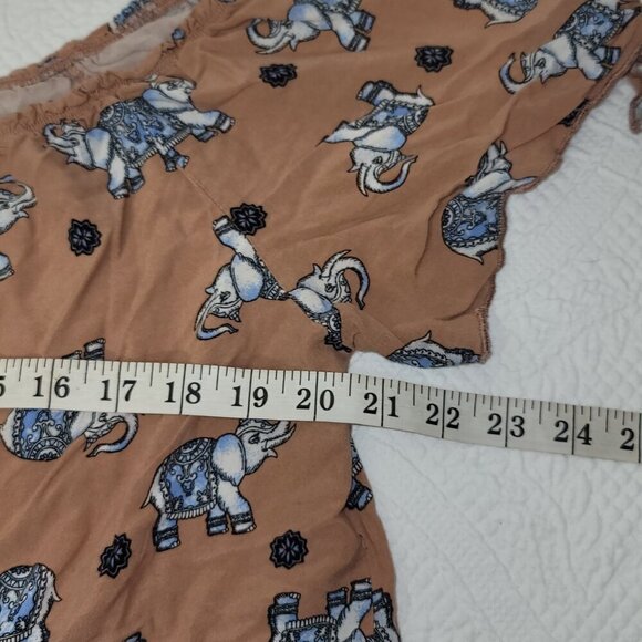 832. Love J Short Sleeve Blouse Brown Sz XL - Picture 3 of 8